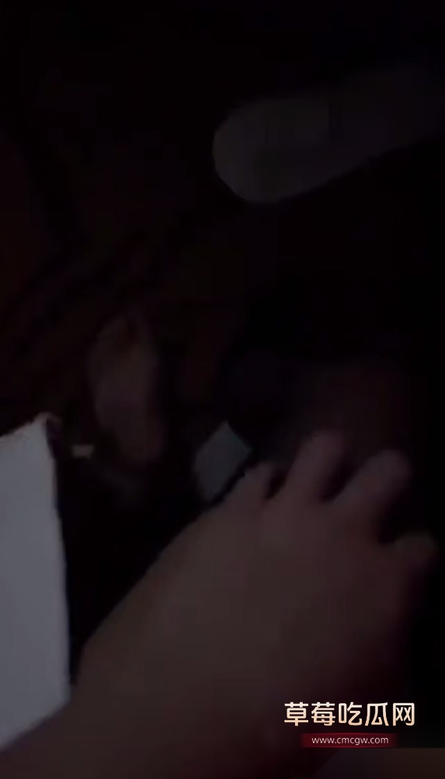 性爱时打电话 1 性爱时打电话 1