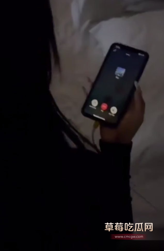 性爱时打电话 2 性爱时打电话 2