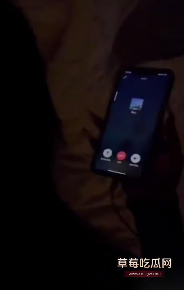 性爱时打电话 4 性爱时打电话 4