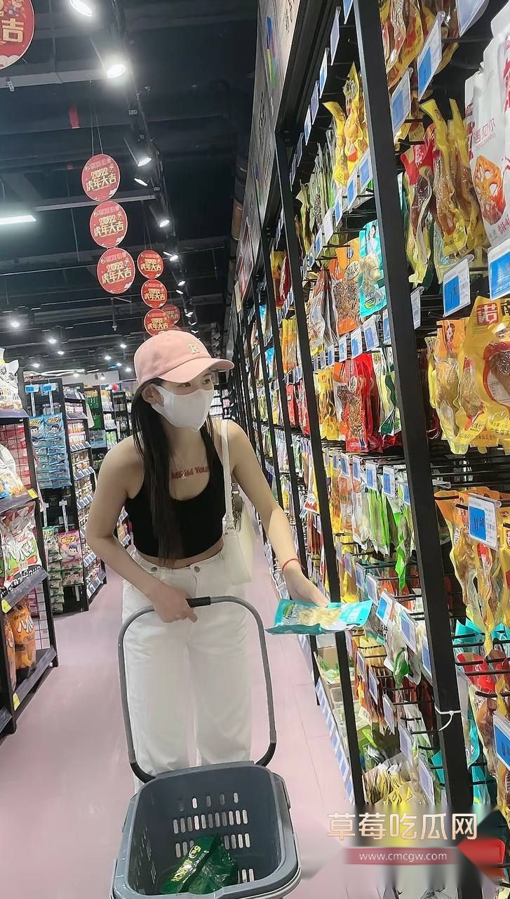 江西少妇李春兰出轨暴露海豚纹身遭到实锤 和炮友酒店猛干高潮一整夜 与废物老公形成鲜明对比 江西少妇李春兰出轨暴露海豚纹身遭到实锤 和炮友酒店猛干高潮一整夜 与废物老公形成鲜明对比