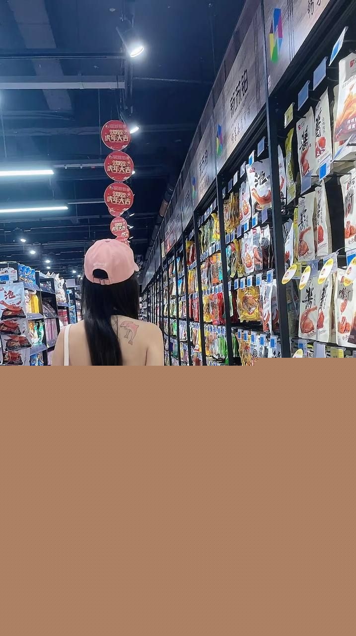 江西少妇李春兰出轨暴露海豚纹身遭到实锤 和炮友酒店猛干高潮一整夜 与废物老公形成鲜明对比 江西少妇李春兰出轨暴露海豚纹身遭到实锤 和炮友酒店猛干高潮一整夜 与废物老公形成鲜明对比