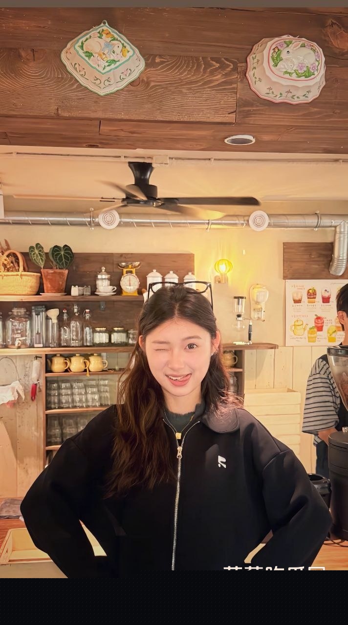 河北承德医学院骚逼学姐李鑫伊 8