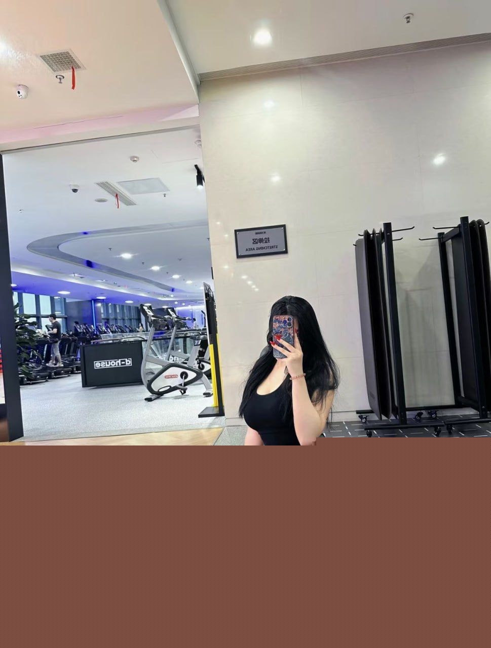 推特高冷女神 超辣御姐 在金主面前是个听话母狗 不仅拥有雪白柔软 的大雷子 还不断谄媚富哥跪着吃鸡巴 推特高冷女神 超辣御姐 在金主面前是个听话母狗 不仅拥有雪白柔软 的大雷子 还不断谄媚富哥跪着吃鸡巴