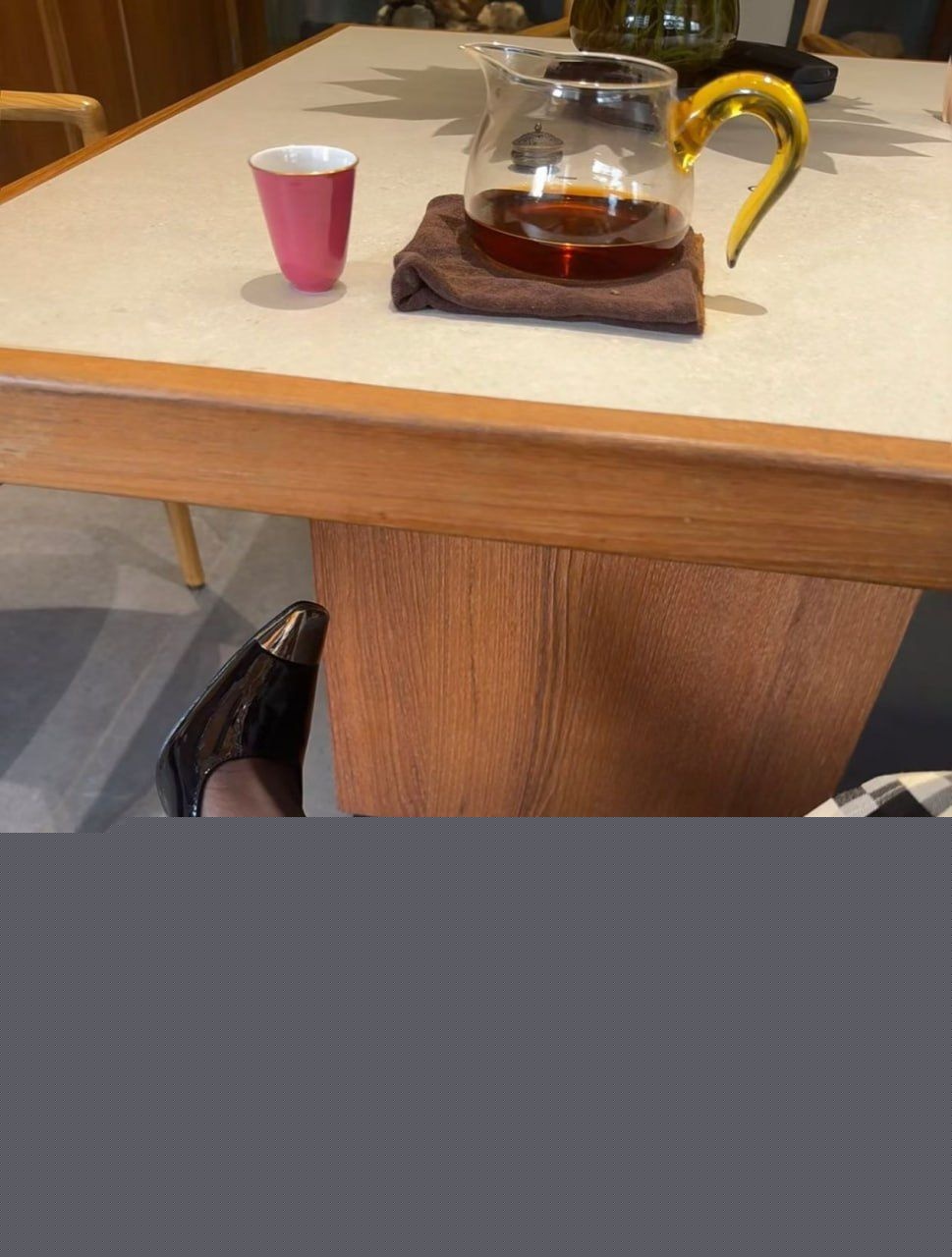 推特高冷女神 超辣御姐 在金主面前是个听话母狗 不仅拥有雪白柔软 的大雷子 还不断谄媚富哥跪着吃鸡巴 推特高冷女神 超辣御姐 在金主面前是个听话母狗 不仅拥有雪白柔软 的大雷子 还不断谄媚富哥跪着吃鸡巴