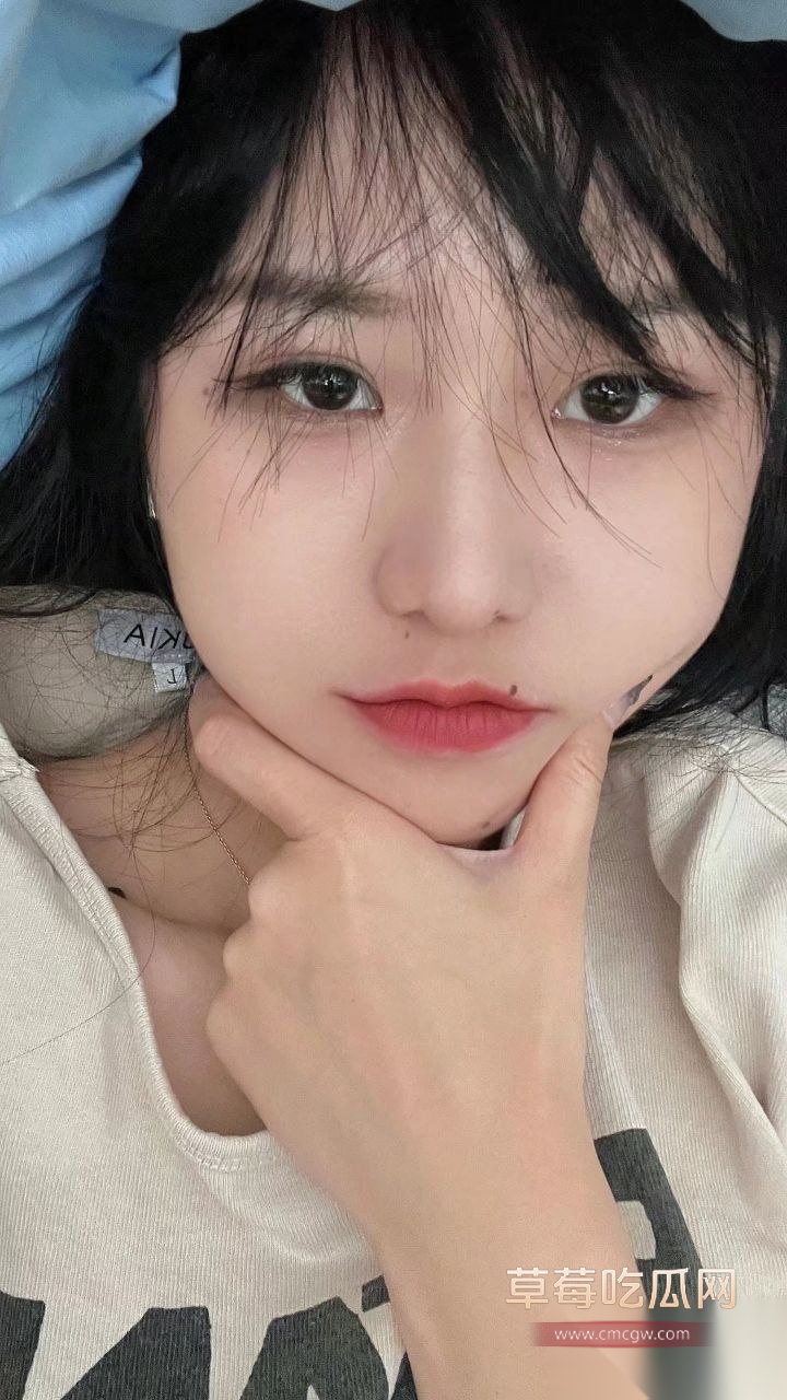 湖州师范学院大学生郭婉婷 14 湖州师范学院大学生郭婉婷 14