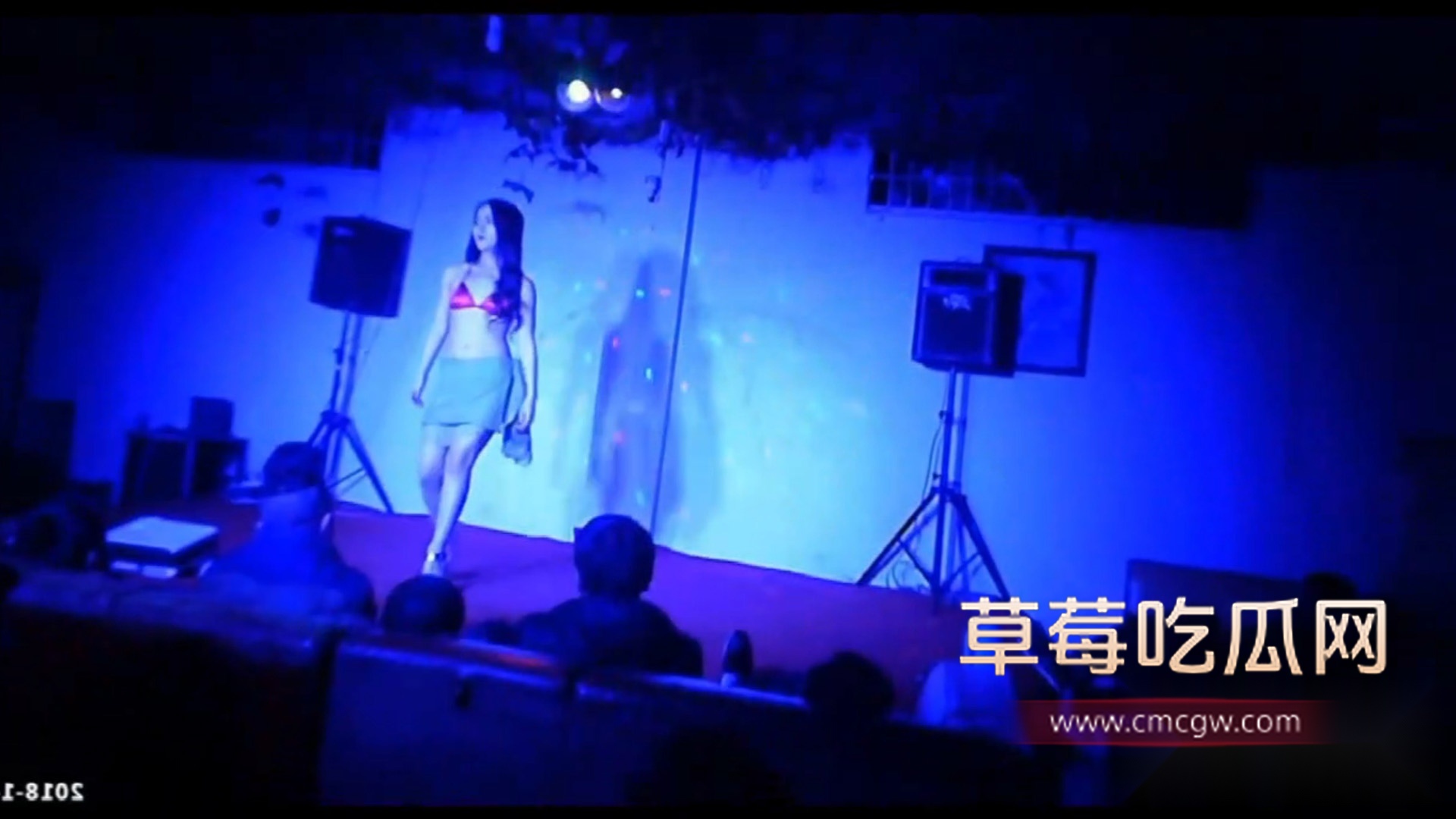 河北农村杂技团大尺度表演 1