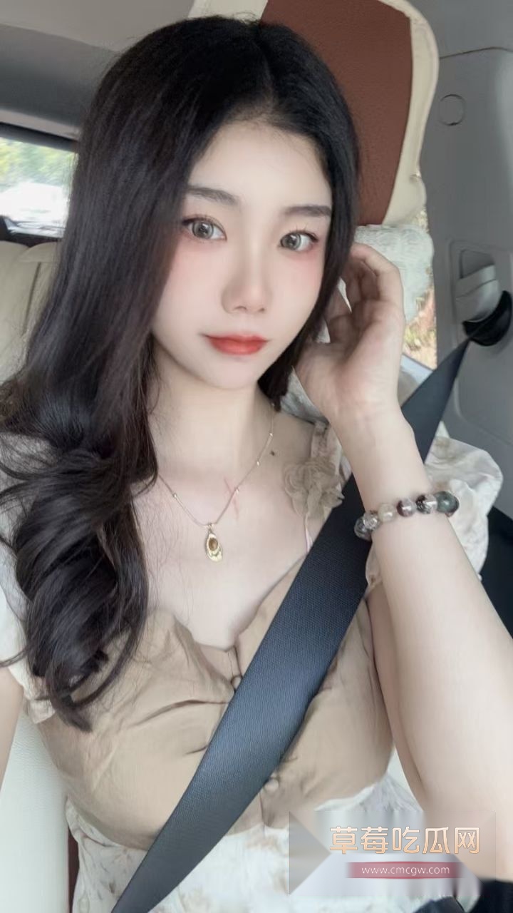 杨琴高颜值生活照3 杨琴高颜值生活照3