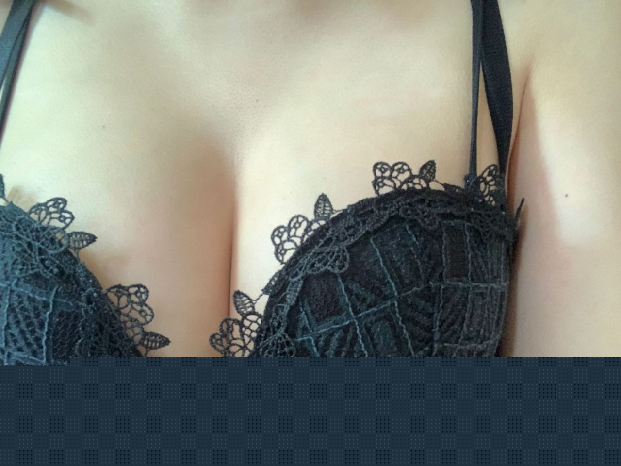 杨琴漏奶漏逼私密照8 杨琴漏奶漏逼私密照8