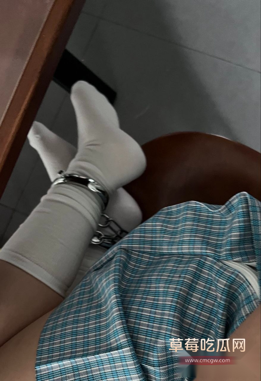 嫩妹6.jpg 嫩妹6.jpg