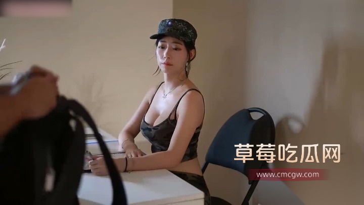 序列 421.00013104.Still004 序列 421.00013104.Still004