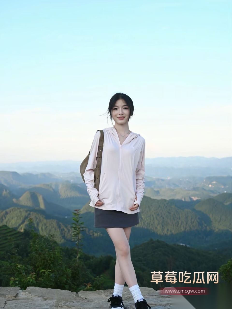 广东省阳江市江城区00后新婚小夫妇 11