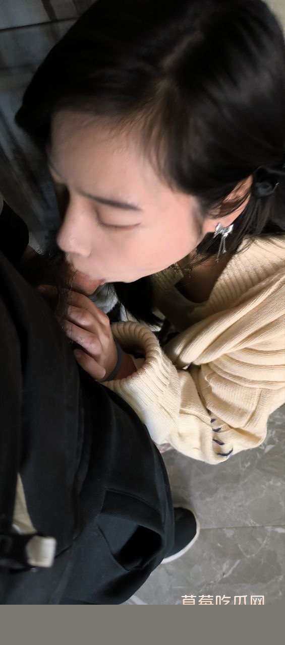 广东省阳江市江城区00后新婚小夫妇 17