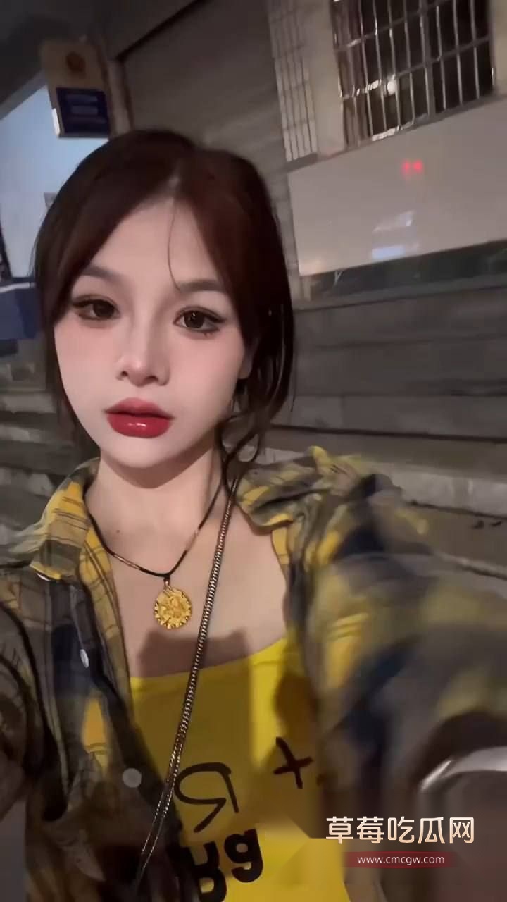 河南新乡精神小妹张丹1 河南新乡精神小妹张丹1