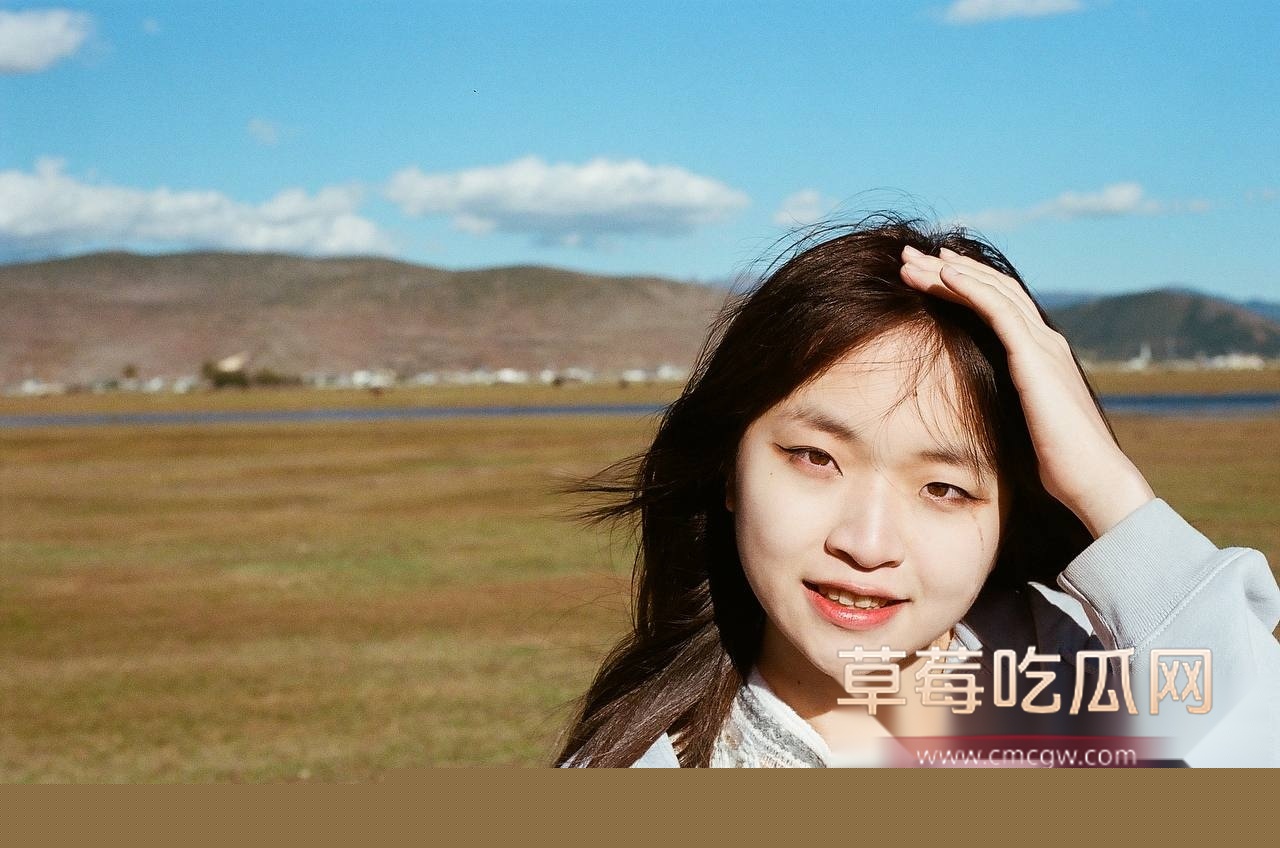 高颜苗条身材大学生被土豪包养 12