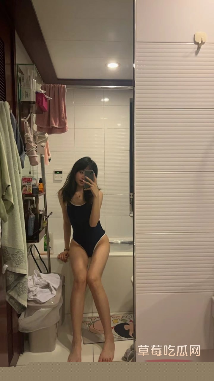 高颜苗条身材大学生被土豪包养 15