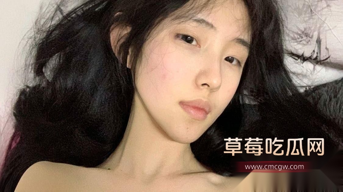 某艺术系女大学生 28