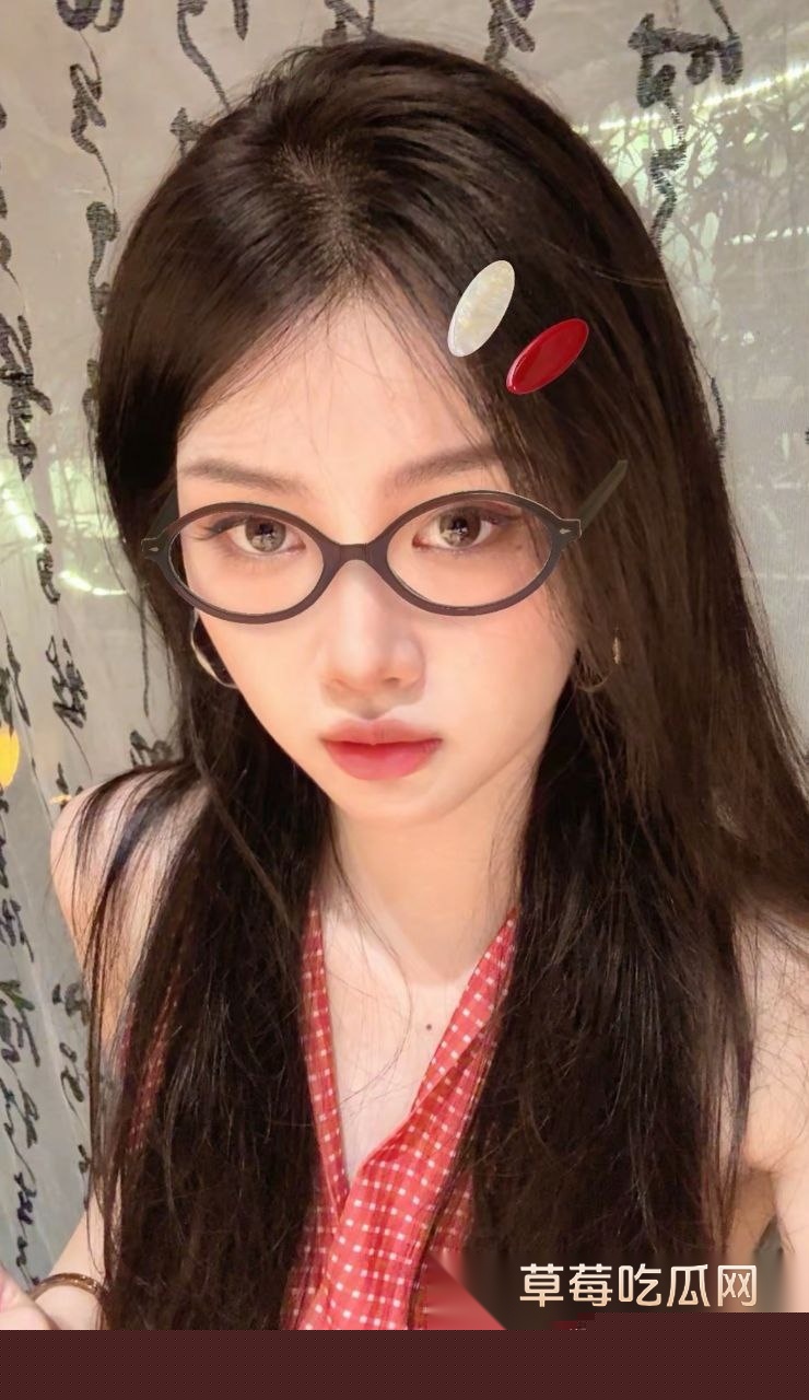 别都商学院工商管理专业大四学姐邵依依 19