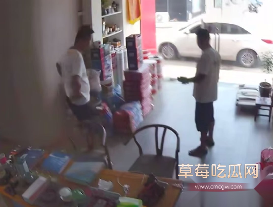 监控拍下激情偷情瞬间 1 监控拍下激情偷情瞬间 1