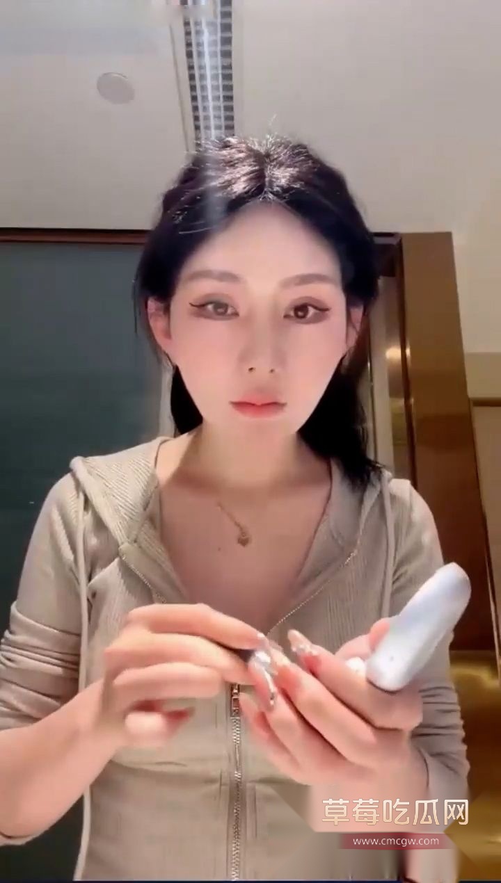 女主播小野猫2 女主播小野猫2