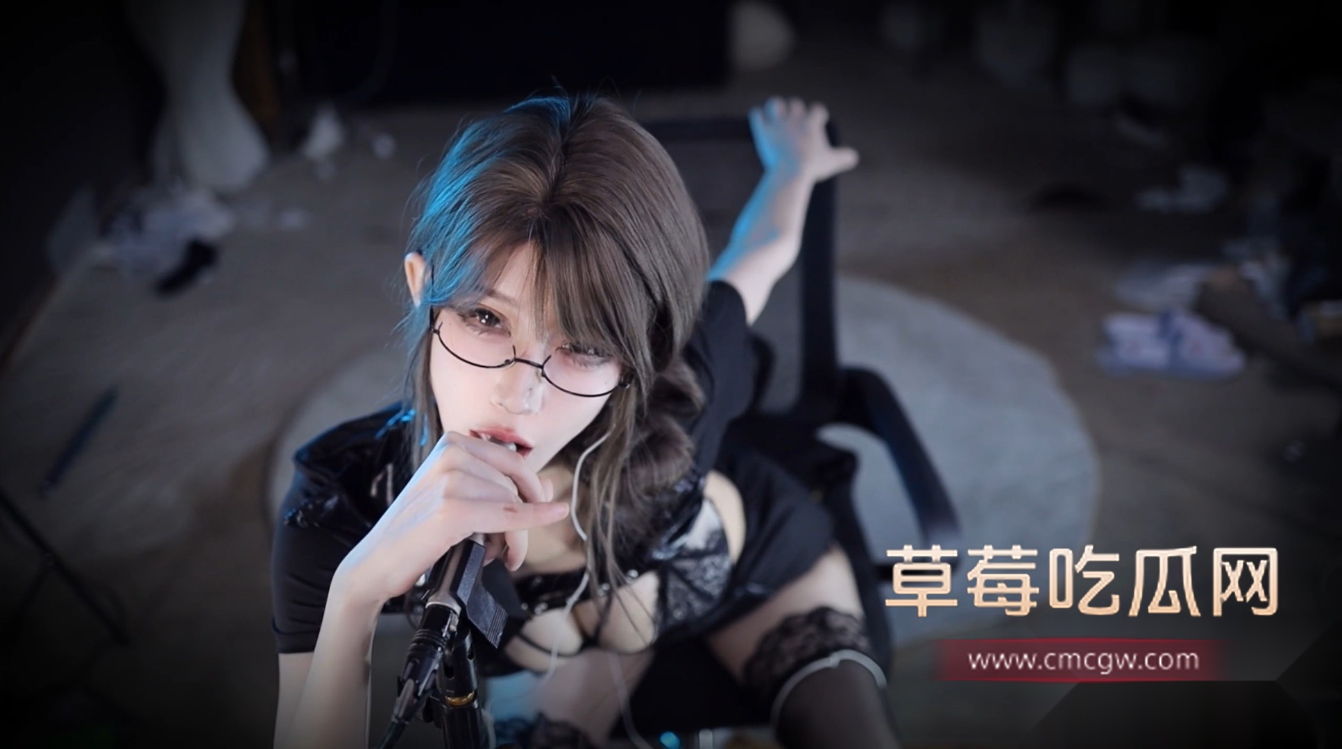 虎牙高颜极品身材御姐主播张爱玲 5