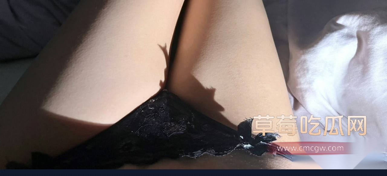 推特高颜值福利姬小梅 23