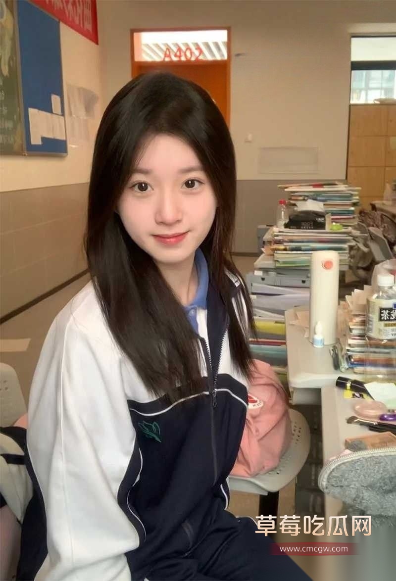 四川巴中00后嫩妹陈佳钰 13