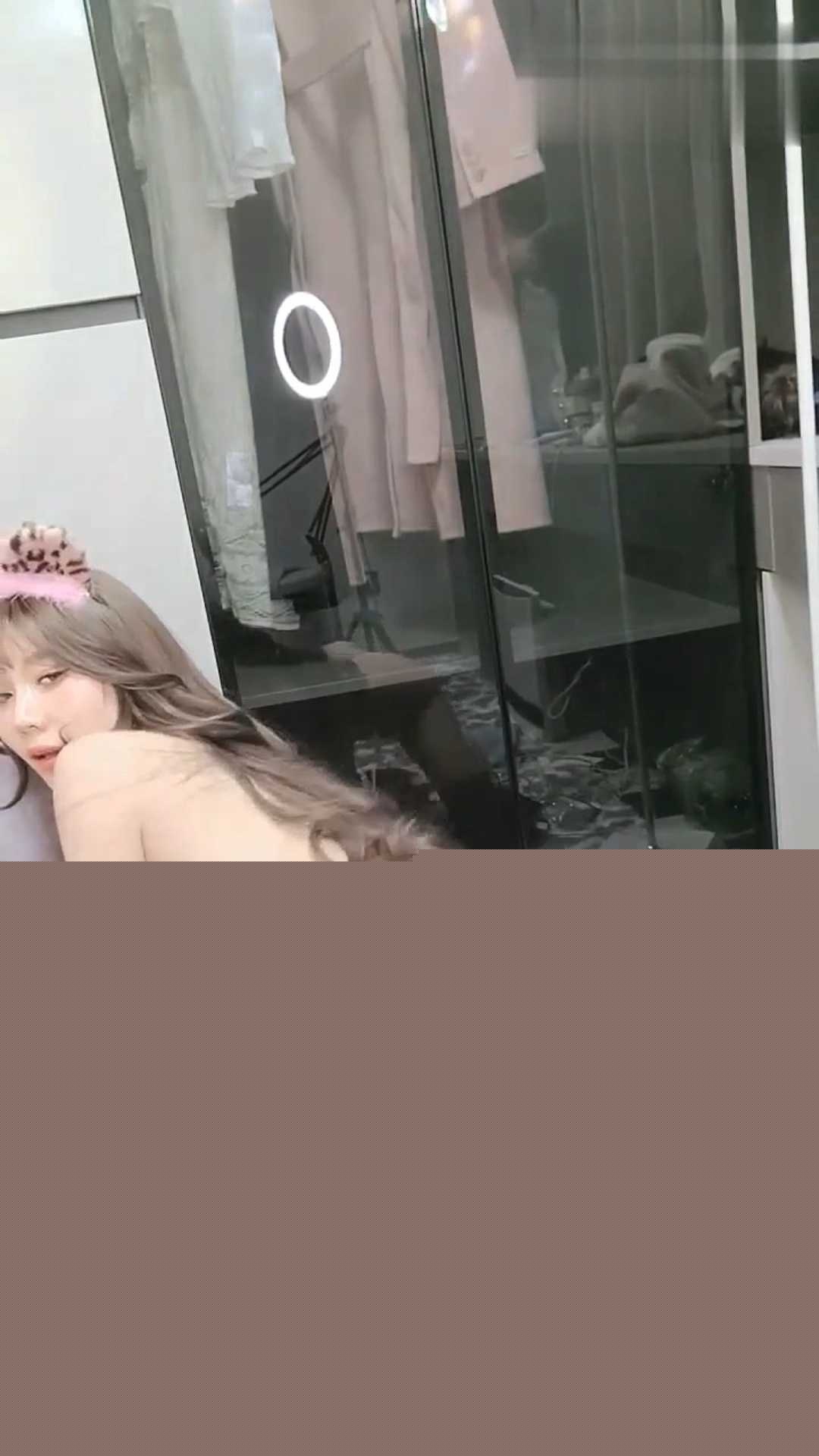 推特高颜值嫩妹林骆熙定制大尺度福利 6