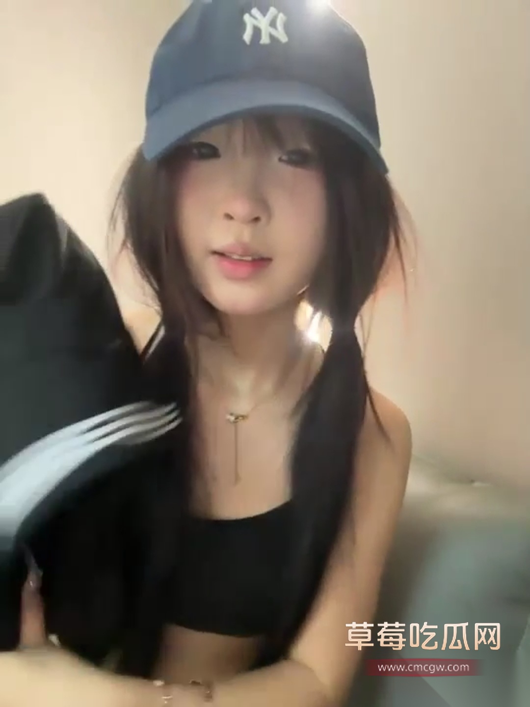 18岁嫩妹主播lelebaybay 1 18岁嫩妹主播lelebaybay 1