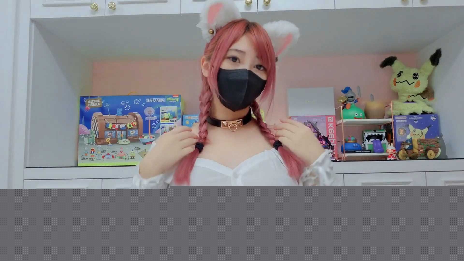 极品巨乳女神小小Q 2 极品巨乳女神小小Q 2