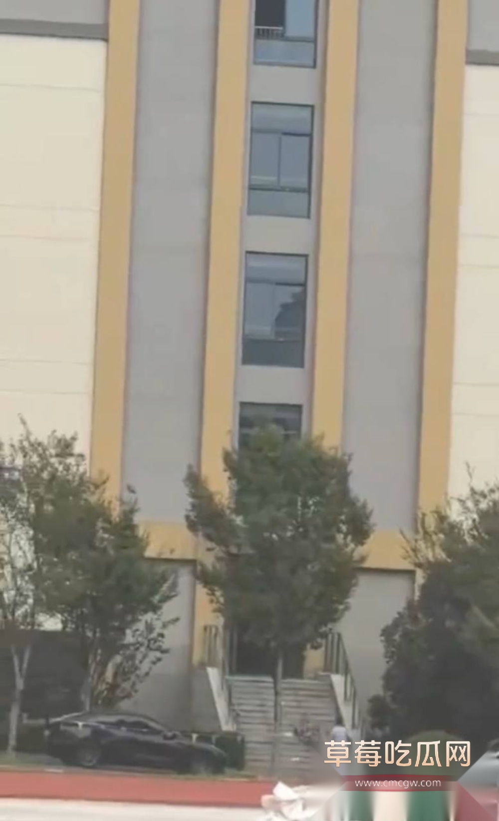 photo220250921183925 photo220250921183925