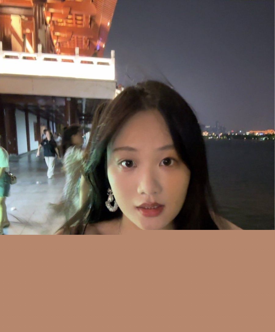 抖音巨乳网红依依28 抖音巨乳网红依依28