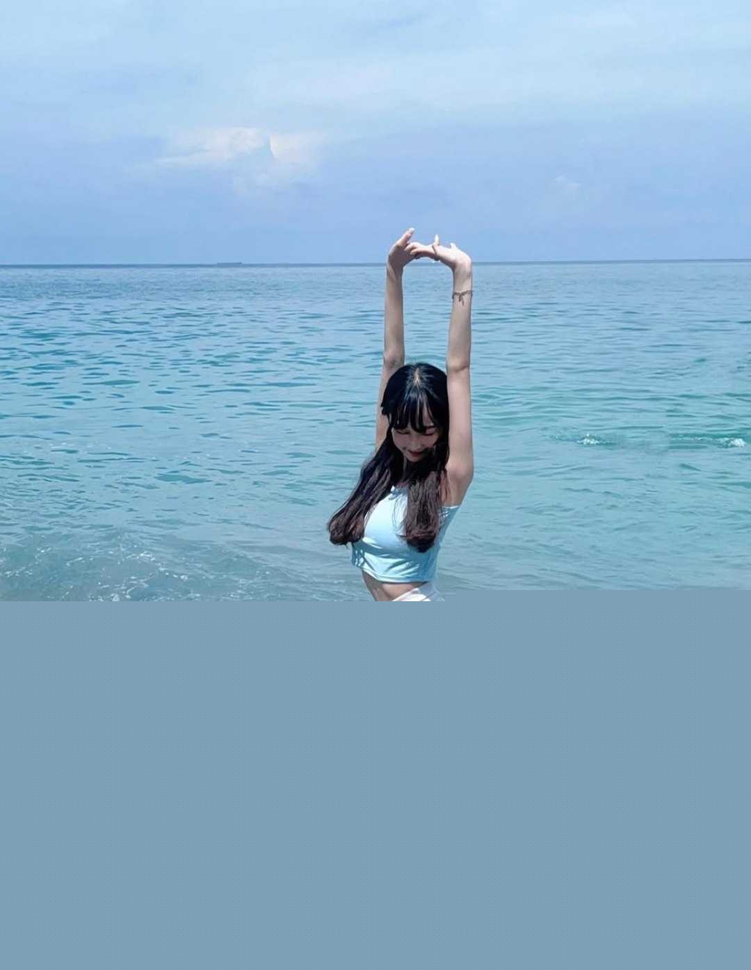 IG1.3万粉的高颜女主播十零 8