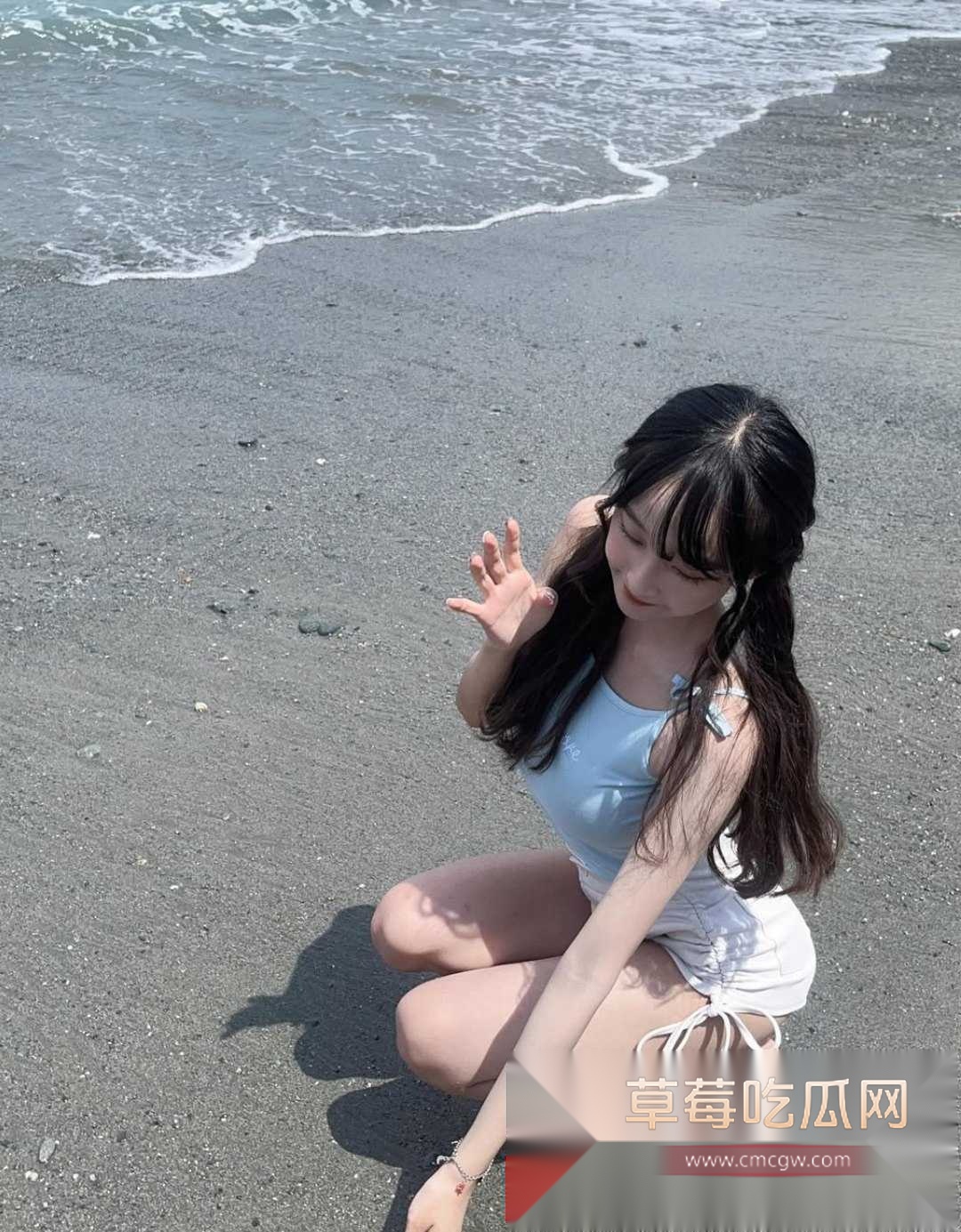 IG1.3万粉的高颜女主播十零 10