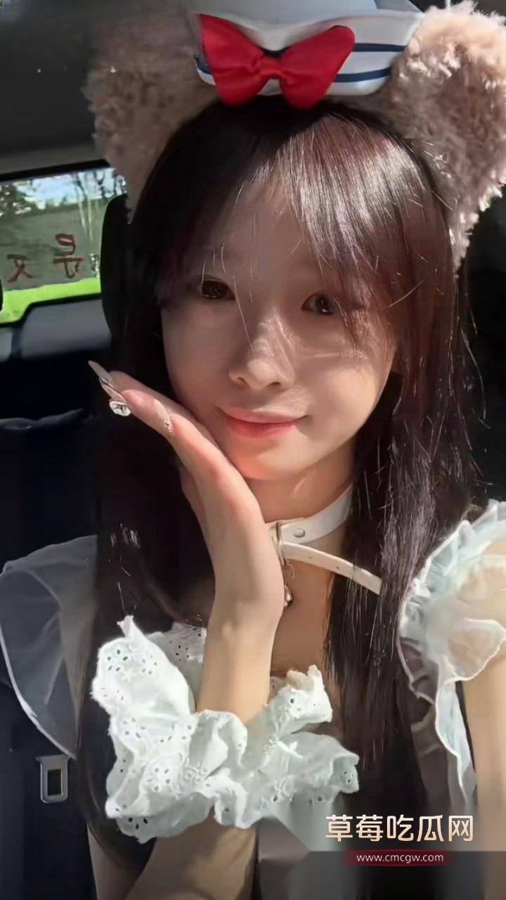 抖音百万粉丝网红超级露露与男友裸聊 7 抖音百万粉丝网红超级露露与男友裸聊 7