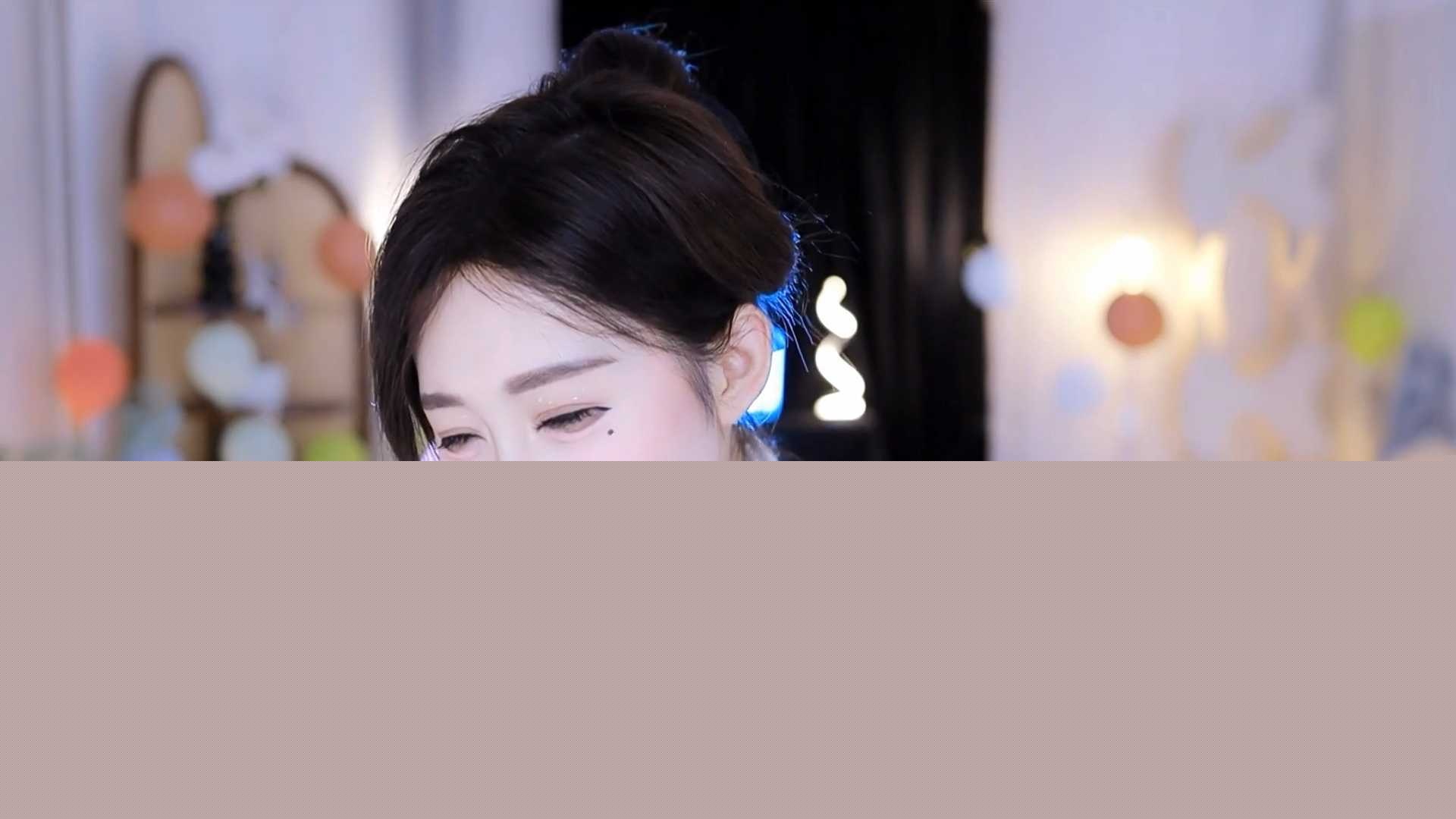 虎牙高颜女主播圣语baby 4