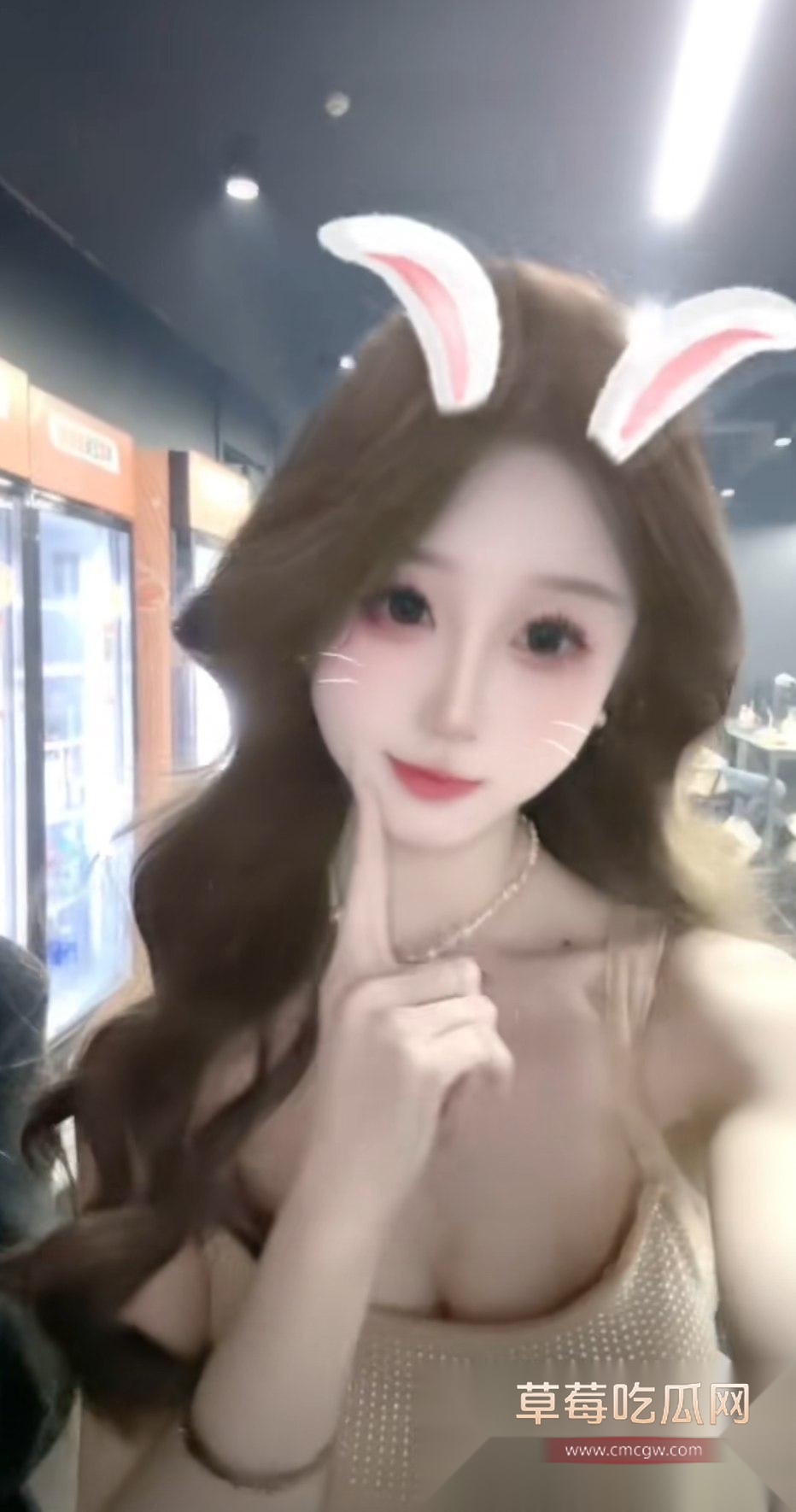 抖音网红招财猫猫雨被开盒 15