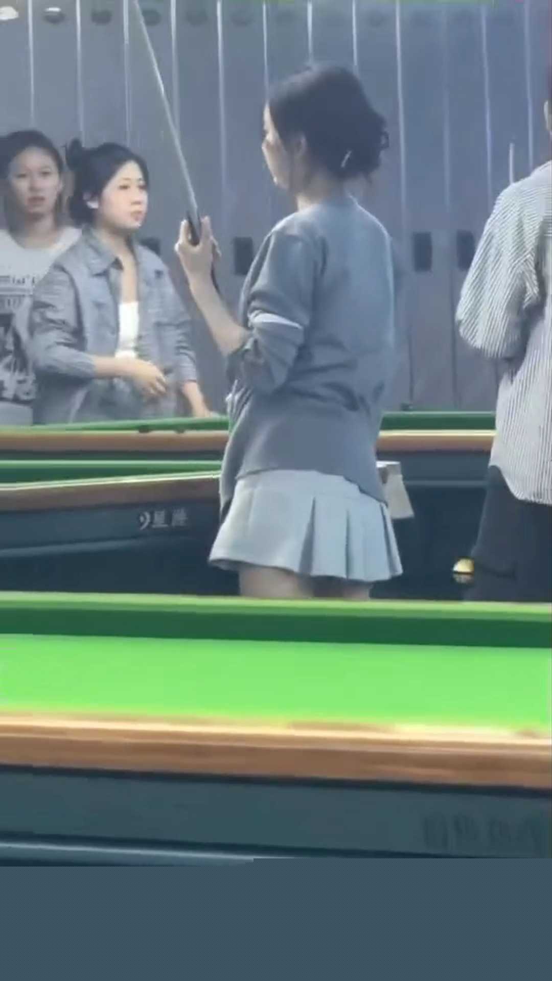 台球厅的诱惑 3 台球厅的诱惑 3