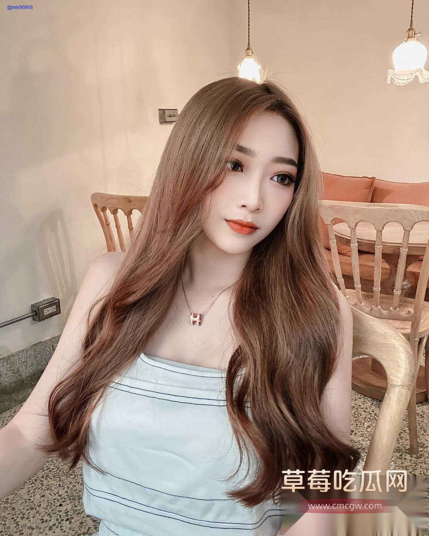 黄思颖5.jpg 黄思颖5.jpg