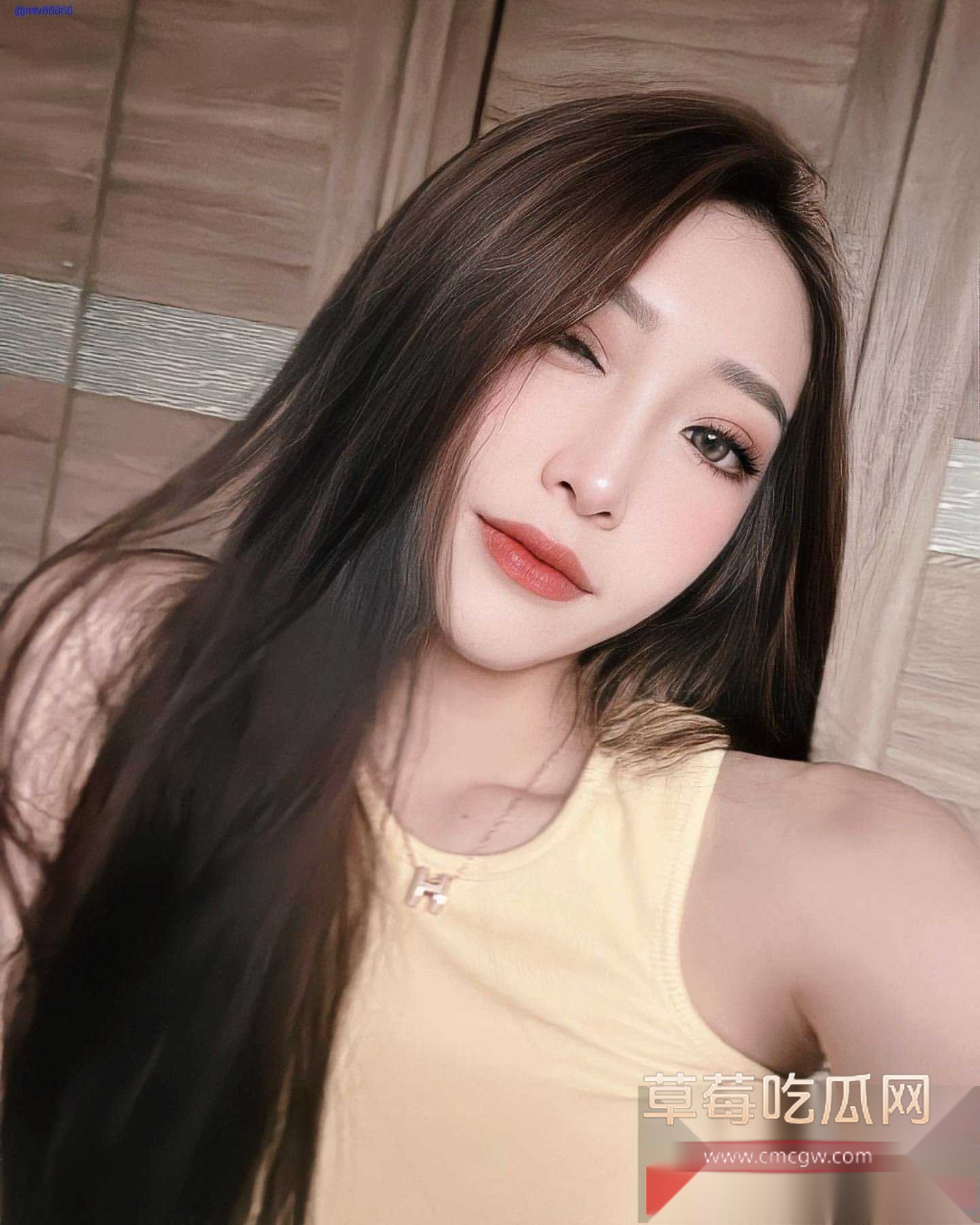 黄思颖14.jpg 黄思颖14.jpg