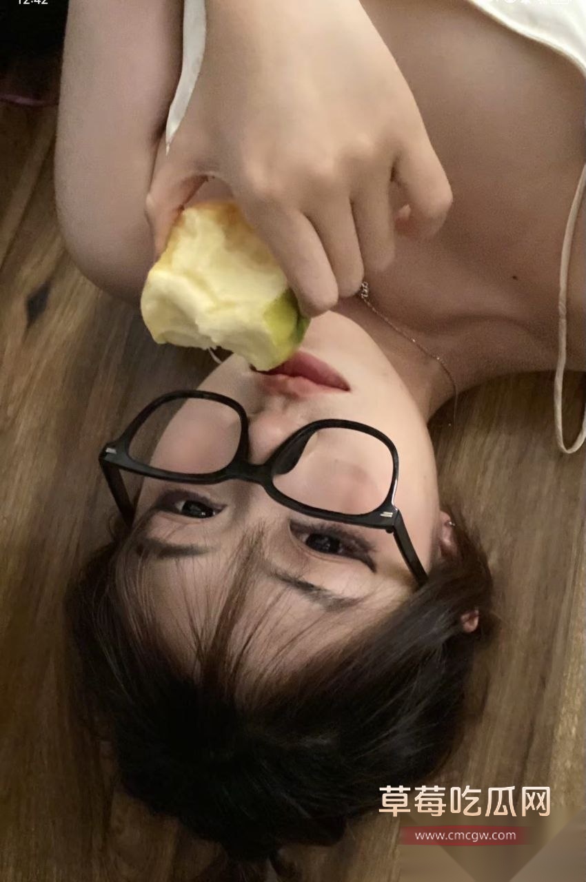 安徽00后酒吧营销小妹被大哥看上带走酒店 14 安徽00后酒吧营销小妹被大哥看上带走酒店 14