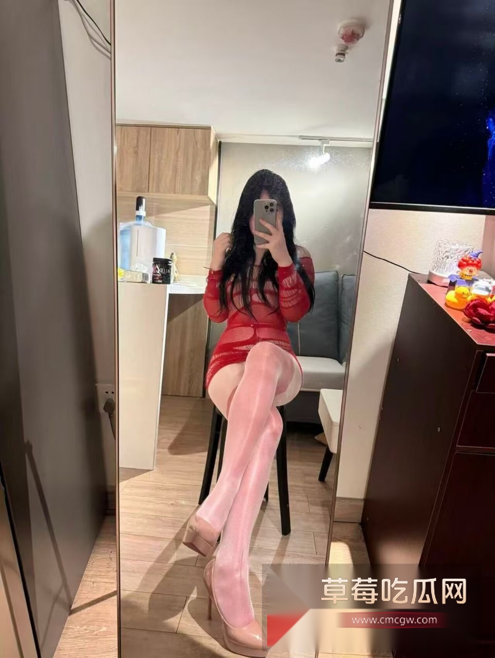 抖音反差女大学生太阳小乌4