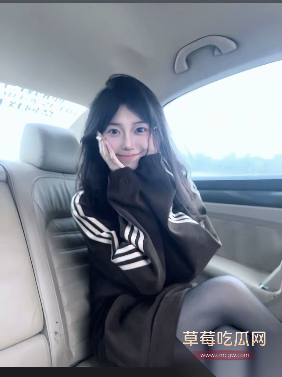 山西大同常年混迹酒吧的高颜值小妹姜雯雯 11 山西大同常年混迹酒吧的高颜值小妹姜雯雯 11