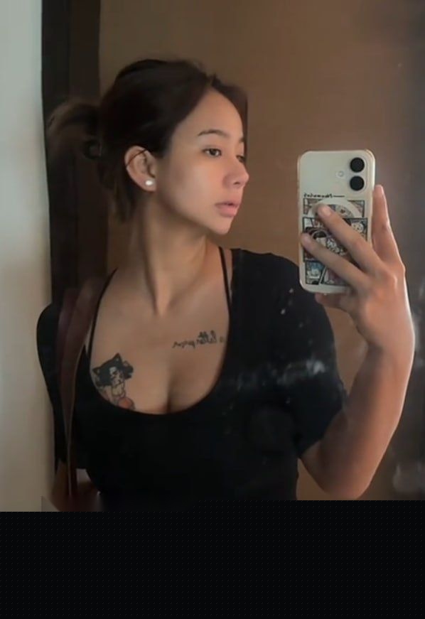 抖音黑肤尤物Millie与金主3P激战5