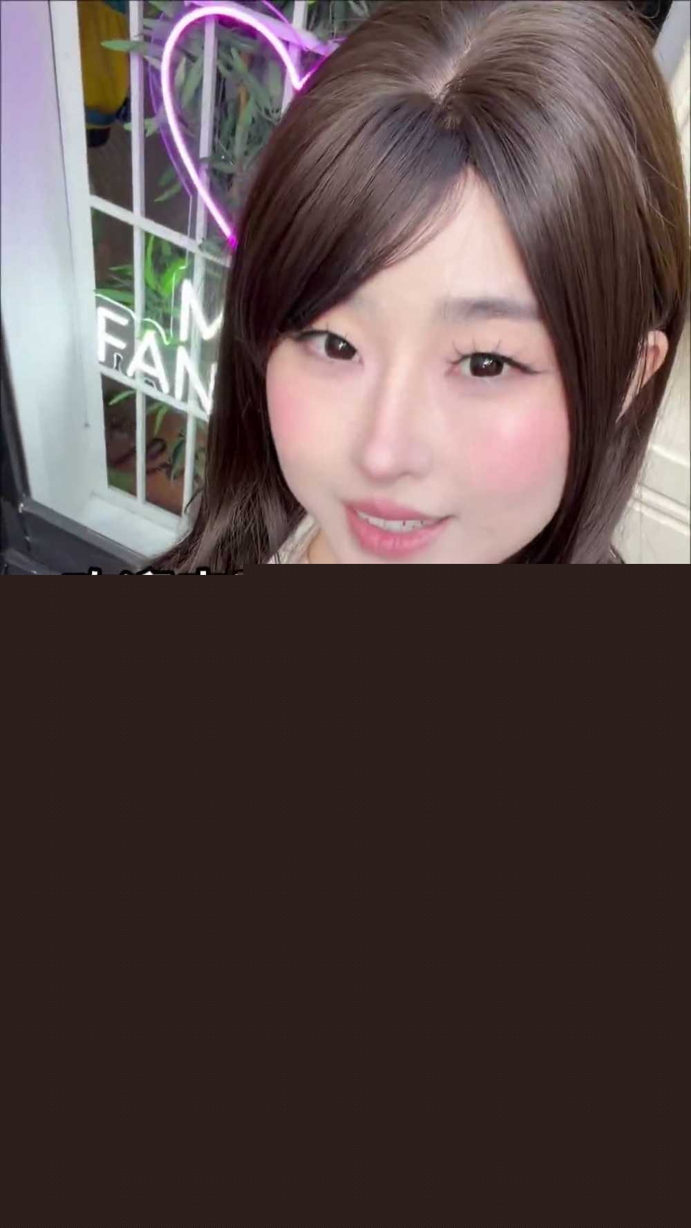 video202510040332210003 video202510040332210003