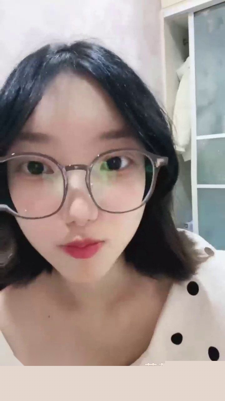 清纯眼镜妹安安宝贝1