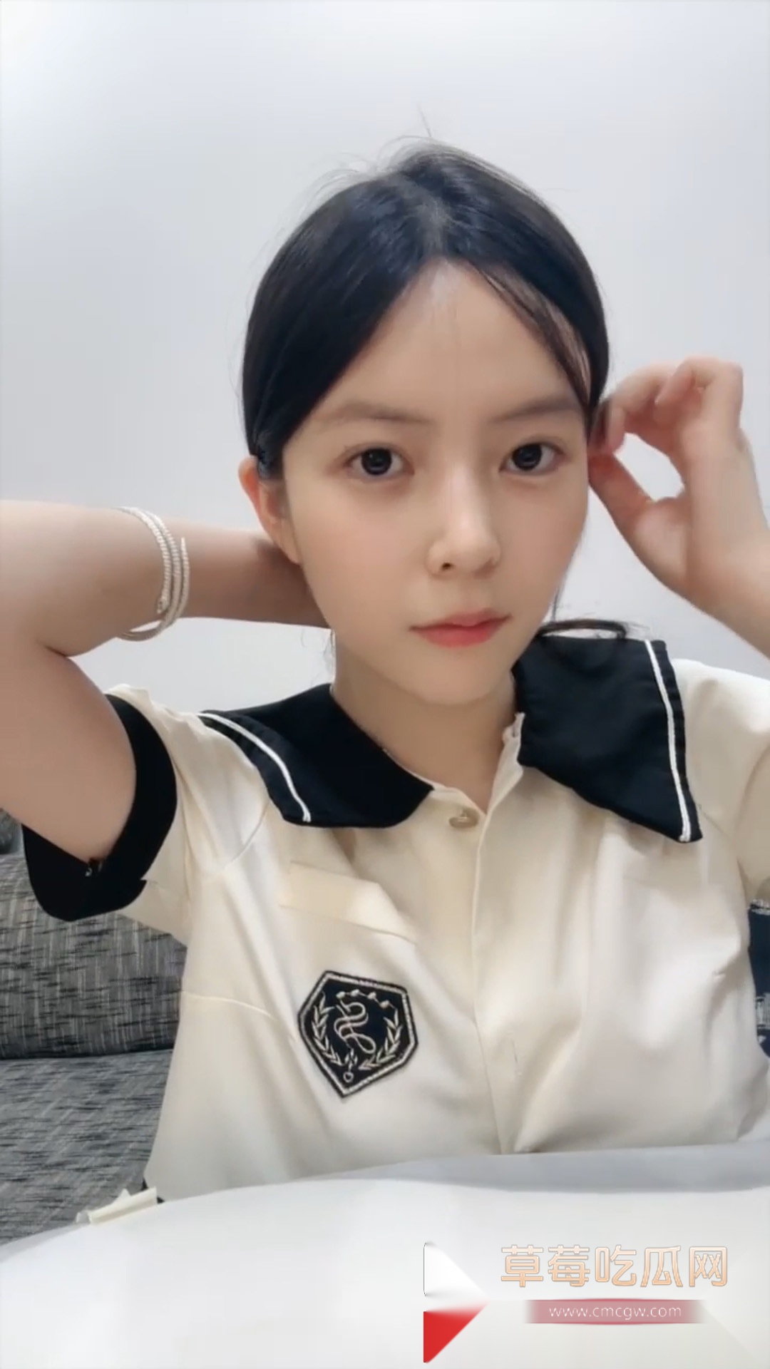 嫩美少女混社会琪 1