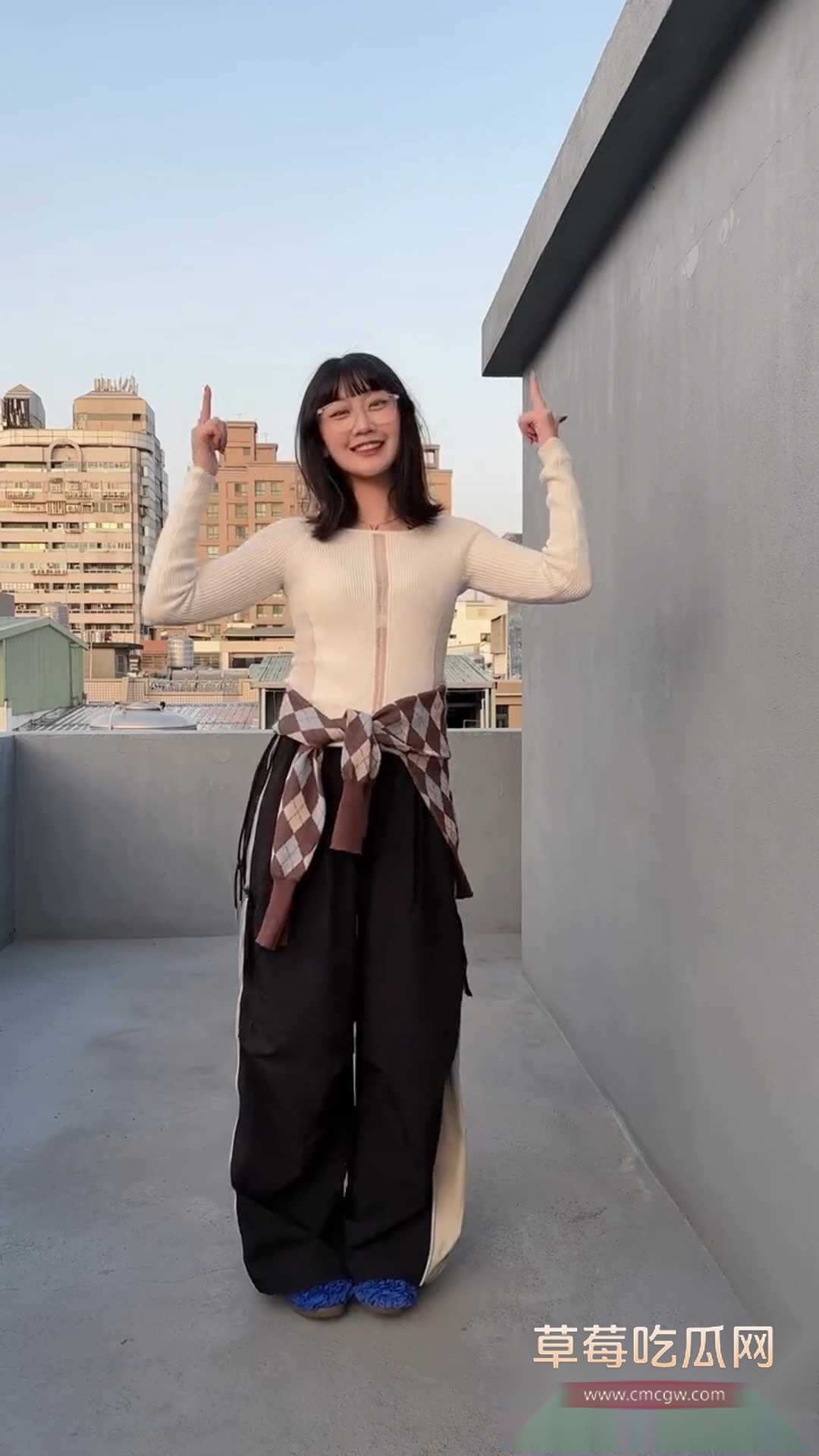 坐拥3600粉丝的纹身小网美柔柔 1 坐拥3600粉丝的纹身小网美柔柔 1