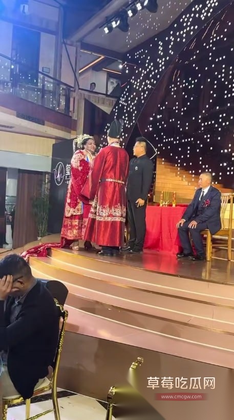 27岁山东小伙娶47岁黑人 9 27岁山东小伙娶47岁黑人 9