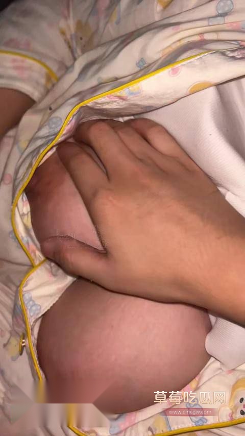 海角社区我的巨乳亲表姐精品5 海角社区我的巨乳亲表姐精品5