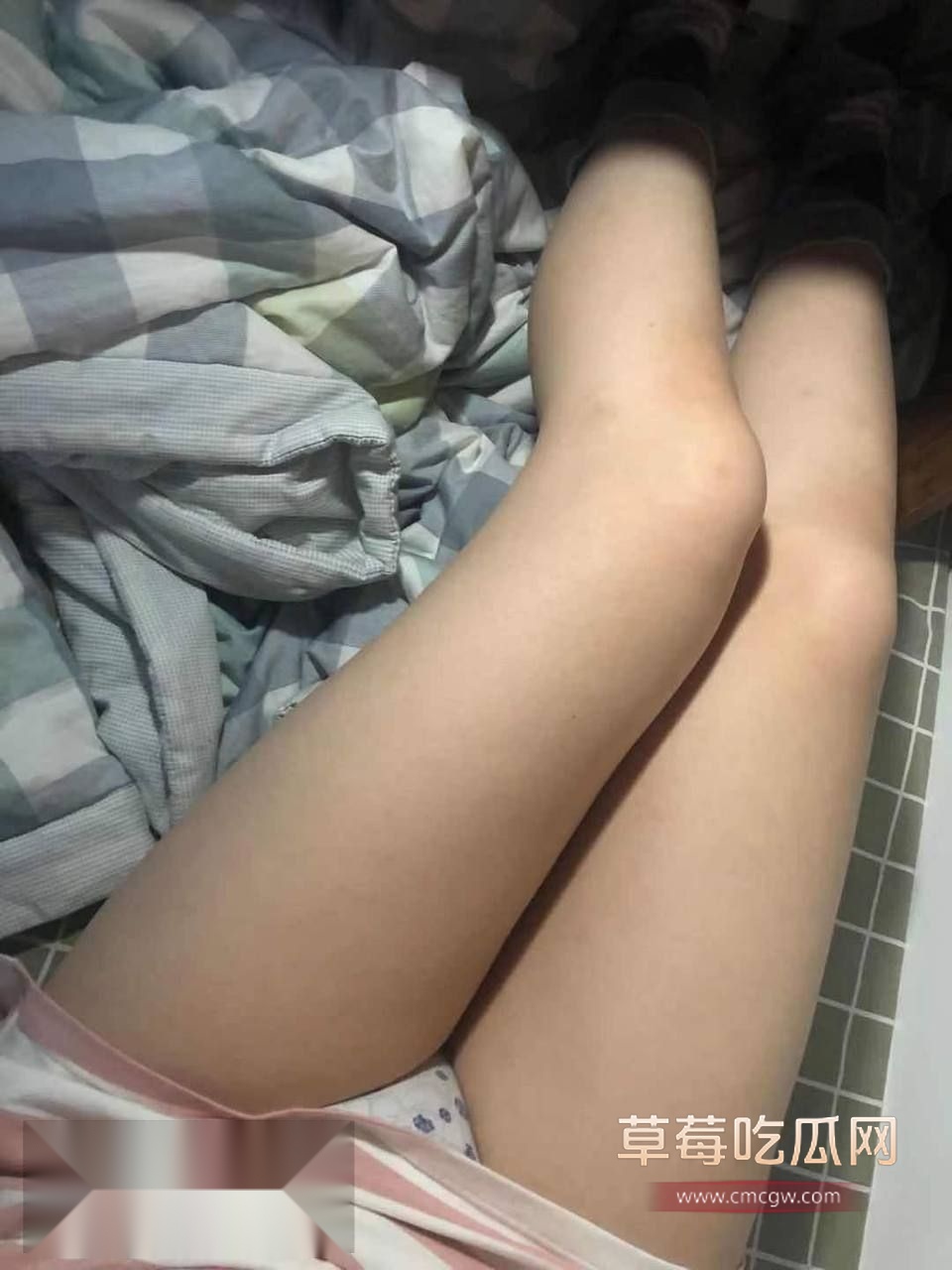 山东青岛学生妹遭前任泄密13